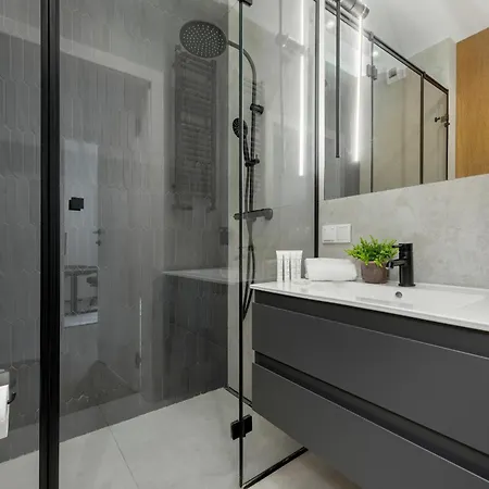 شقة Spacious Family With Garden & Parking By Renters وارسو