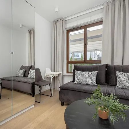 Spacious Family With Garden & Parking By Renters