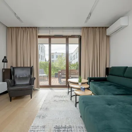 Spacious Family With Garden & Parking By Renters Lejlighed