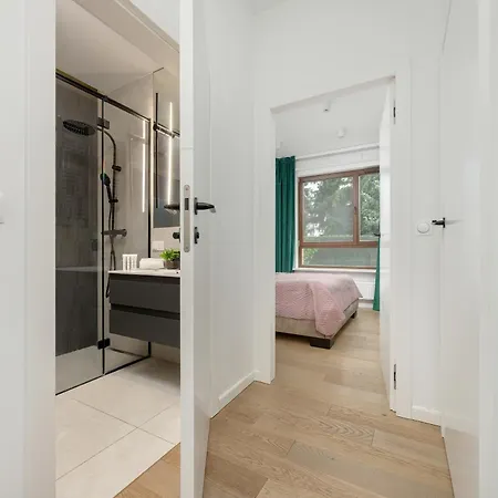 Spacious Family With Garden & Parking By Renters